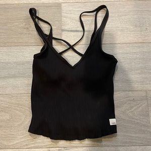 Vuori Yoga crop top
